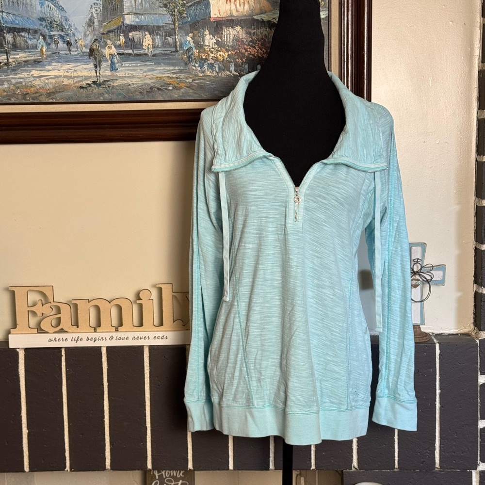 Tommy Bahama Light Blue Green Turquoise Quarter Zip Women’s Top